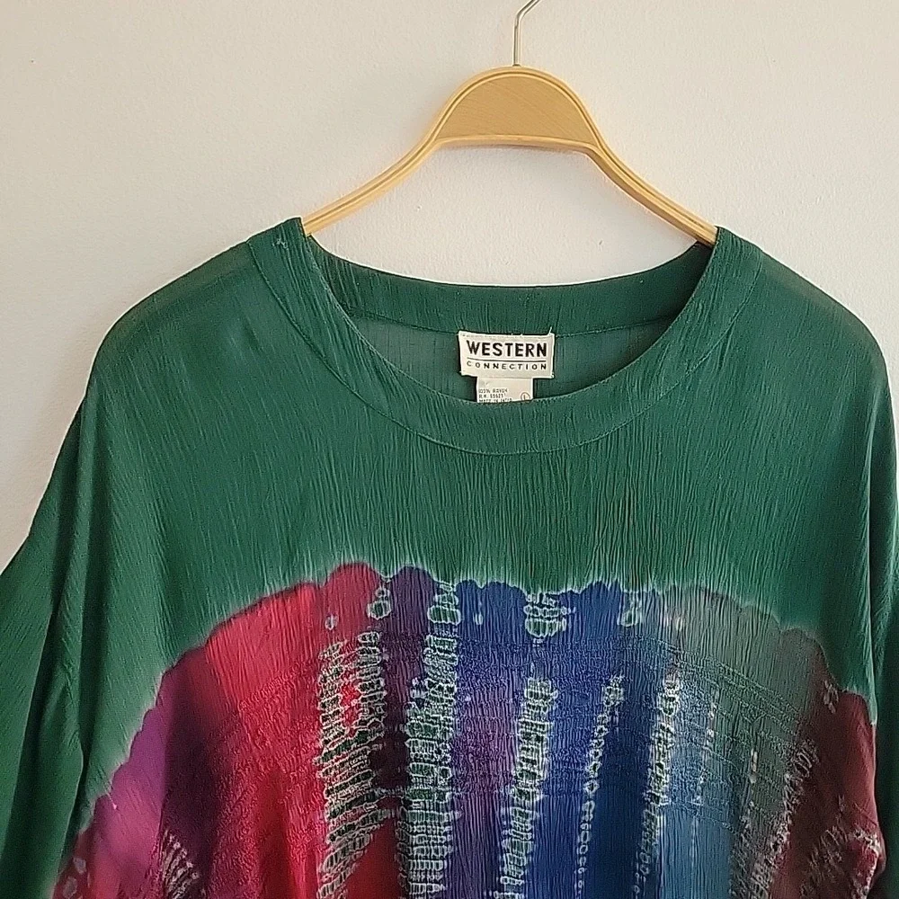 Vintage features top